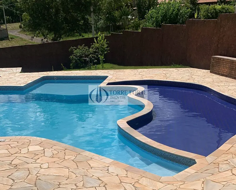 Foto 2 de Chácara com 3 quartos à venda, 1680m2 em Porangaba - SP