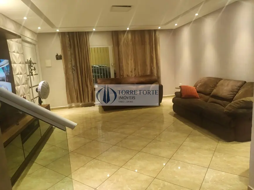 Casa com 3 quartos à venda, 200m2 em Vila Curuçá, São Paulo - SP - imagem 3 Foto 3 de Casa com 3 quartos à venda, 200m2 em Vila Curuçá, São Paulo - SP