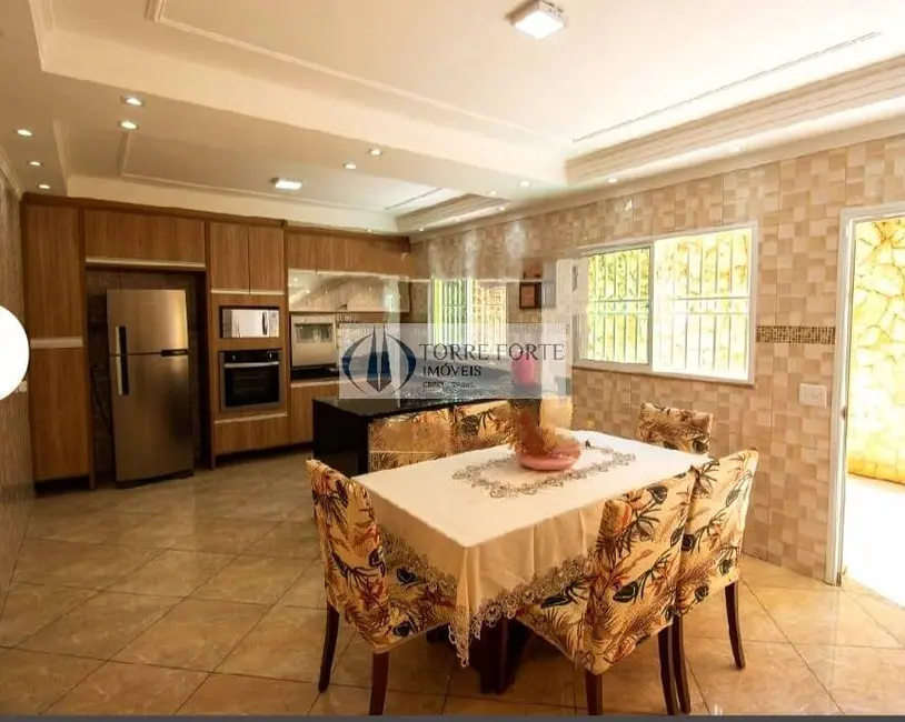 Foto 1 de Casa com 3 quartos à venda, 200m2 em Vila Curuçá, São Paulo - SP