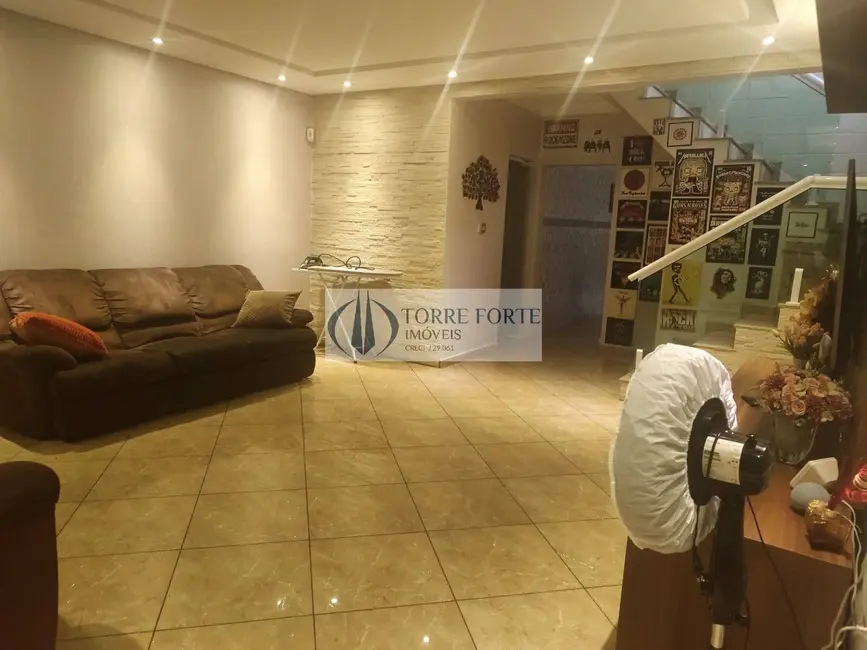 Casa com 3 quartos à venda, 200m2 em Vila Curuçá, São Paulo - SP - imagem 4 Foto 4 de Casa com 3 quartos à venda, 200m2 em Vila Curuçá, São Paulo - SP