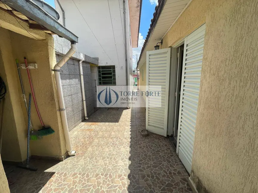 Foto 2 de Casa com 5 quartos à venda, 220m2 em Chácara Mafalda, São Paulo - SP