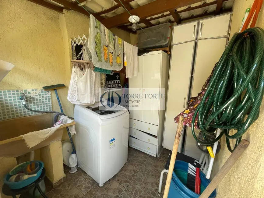 Foto 3 de Casa com 5 quartos à venda, 220m2 em Chácara Mafalda, São Paulo - SP