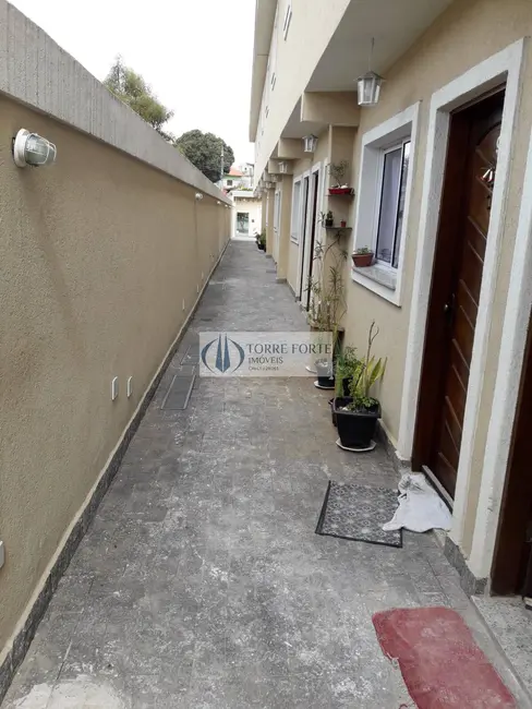 Foto 2 de Casa com 2 quartos à venda, 90m2 em Vila Paranaguá, São Paulo - SP