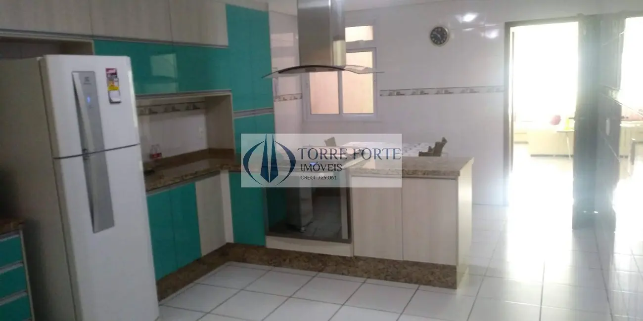 Foto 1 de Casa com 3 quartos à venda, 180m2 em Vila Carrão, São Paulo - SP