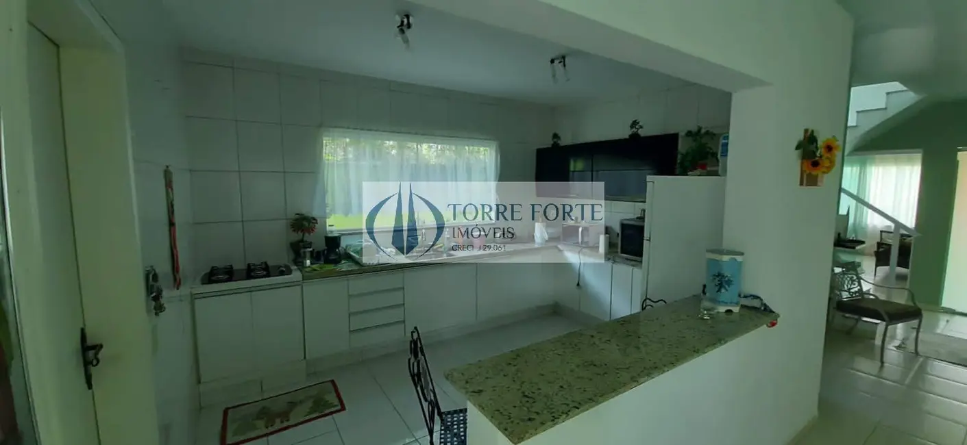 Foto 2 de Casa com 2 quartos à venda, 200m2 em Mogi Das Cruzes - SP