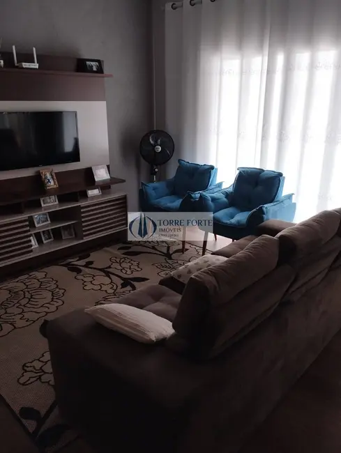 Casa com 2 quartos à venda, 170m2 em Jardim dos Laranjais, Indaiatuba - SP - imagem 4 Foto 4 de Casa com 2 quartos à venda, 170m2 em Jardim dos Laranjais, Indaiatuba - SP