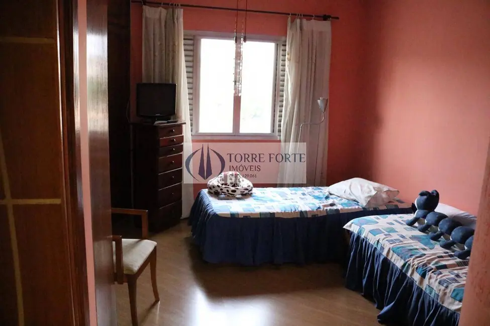 Foto 8 de Casa com 3 quartos à venda, 229m2 em Vila Mafra, São Paulo - SP