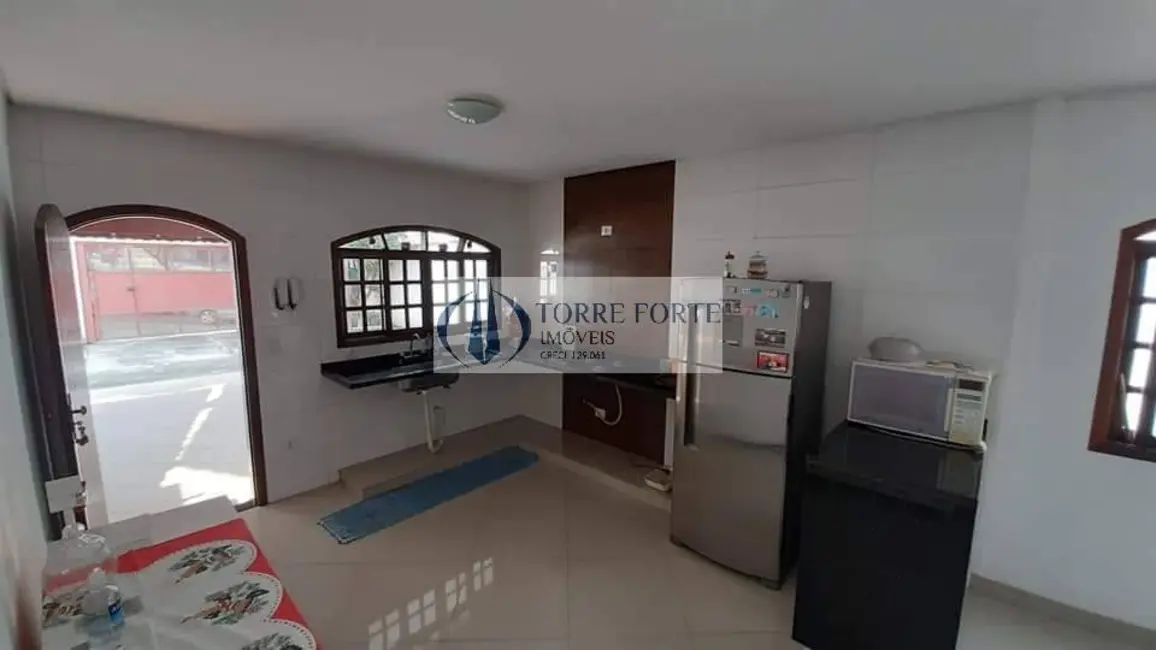 Foto 6 de Casa com 4 quartos à venda, 300m2 em Vila Pilar, Aruja - SP
