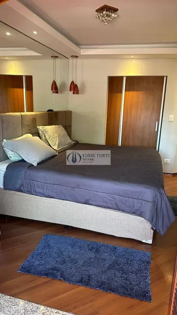 Sobrado com 3 quartos à venda, 226m2 em Vila Guilhermina, São Paulo - SP - imagem 6 Foto 6 de Sobrado com 3 quartos à venda, 226m2 em Vila Guilhermina, São Paulo - SP