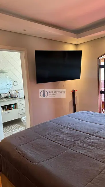 Sobrado com 3 quartos à venda, 226m2 em Vila Guilhermina, São Paulo - SP - imagem 5 Foto 5 de Sobrado com 3 quartos à venda, 226m2 em Vila Guilhermina, São Paulo - SP