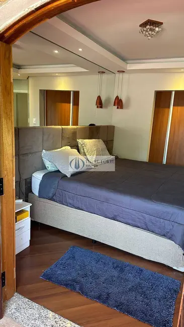 Sobrado com 3 quartos à venda, 226m2 em Vila Guilhermina, São Paulo - SP - imagem 3 Foto 3 de Sobrado com 3 quartos à venda, 226m2 em Vila Guilhermina, São Paulo - SP