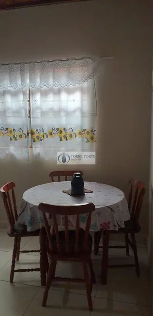 Foto 2 de Casa com 2 quartos à venda, 110m2 em Vila Jacuí, São Paulo - SP