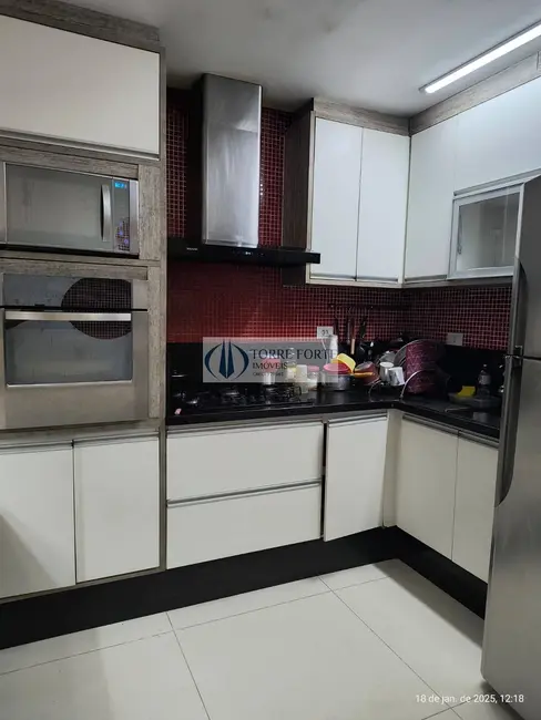 Foto 1 de Casa com 3 quartos à venda, 168m2 em Jardim Santa Adélia, São Paulo - SP