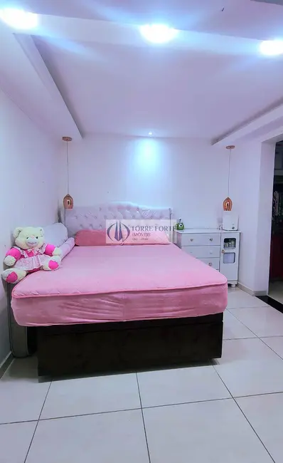 Foto 4 de Casa com 3 quartos à venda, 176m2 em Jardim Helian, São Paulo - SP