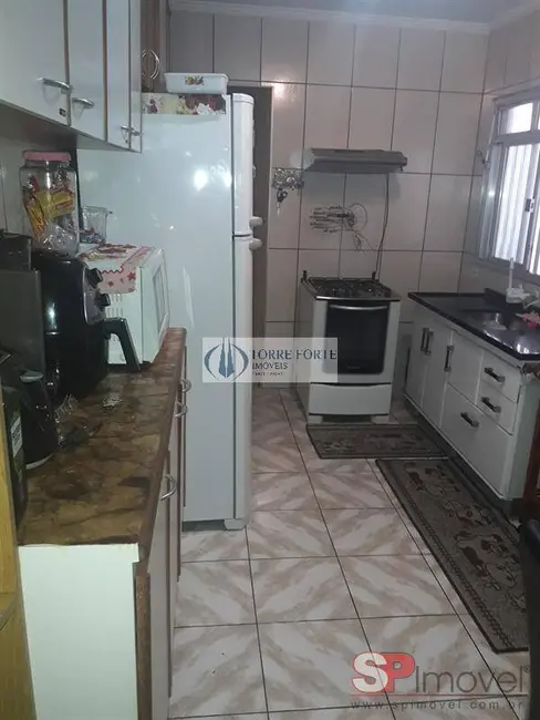 Casa com 2 quartos à venda, 150m2 em Jardim Santo André, Santo Andre - SP - imagem 2 Foto 2 de Casa com 2 quartos à venda, 150m2 em Jardim Santo André, Santo Andre - SP