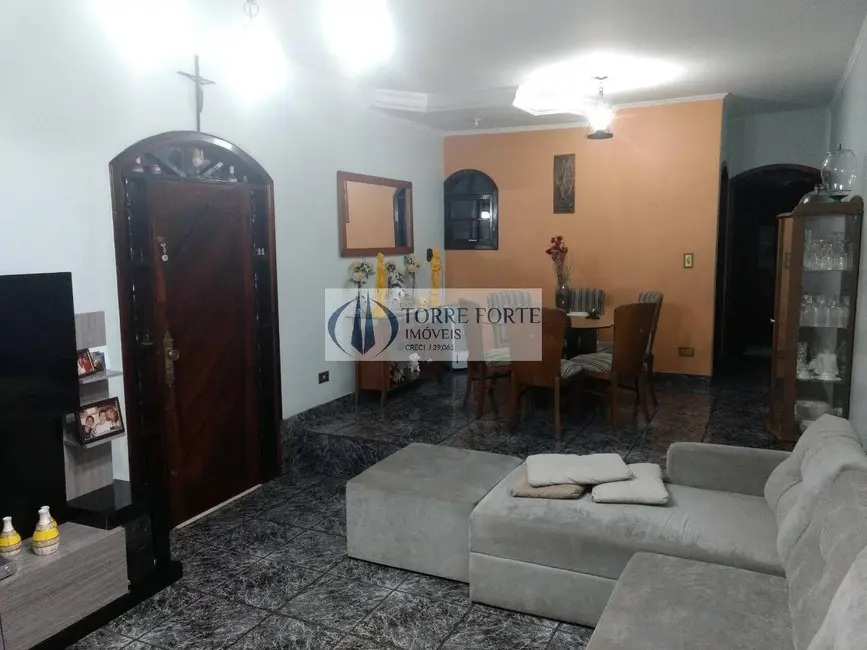 Sobrado com 2 quartos à venda, 208m2 em Paraíso, Santo Andre - SP - imagem 9 Foto 9 de Sobrado com 2 quartos à venda, 208m2 em Paraíso, Santo Andre - SP