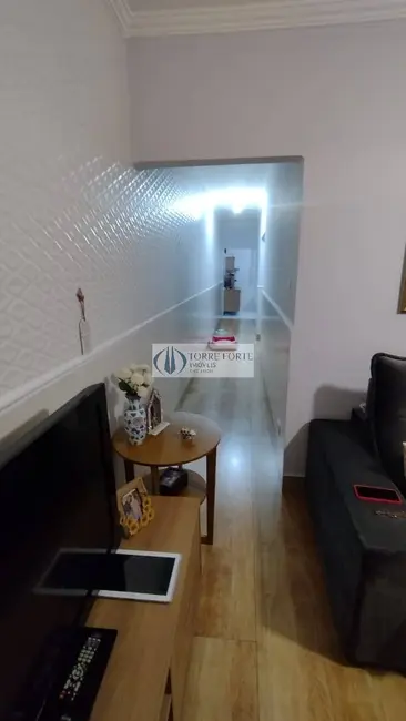 Casa com 2 quartos à venda em Vila Carrão, São Paulo - SP - imagem 6 Foto 6 de Casa com 2 quartos à venda em Vila Carrão, São Paulo - SP