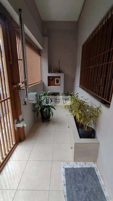 Casa com 2 quartos à venda em Vila Carrão, São Paulo - SP - imagem 1 Foto 1 de Casa com 2 quartos à venda em Vila Carrão, São Paulo - SP