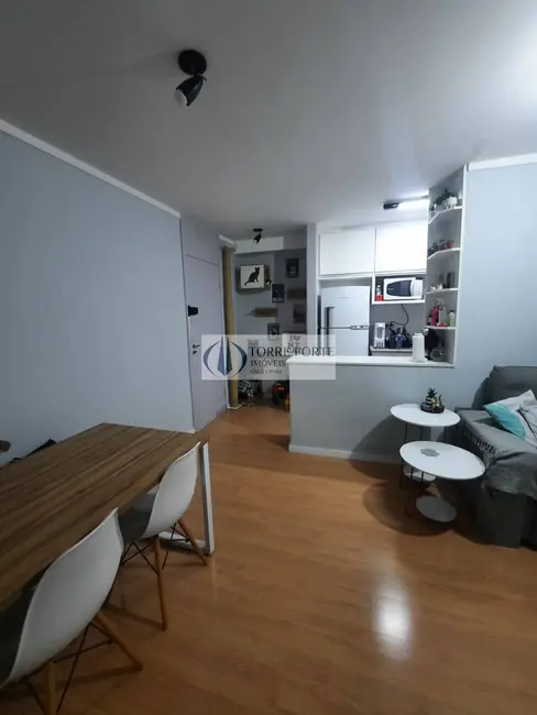 Apartamento com 2 quartos à venda, 51m2 em Vila Antonieta, São Paulo - SP - imagem 3 Foto 3 de Apartamento com 2 quartos à venda, 51m2 em Vila Antonieta, São Paulo - SP