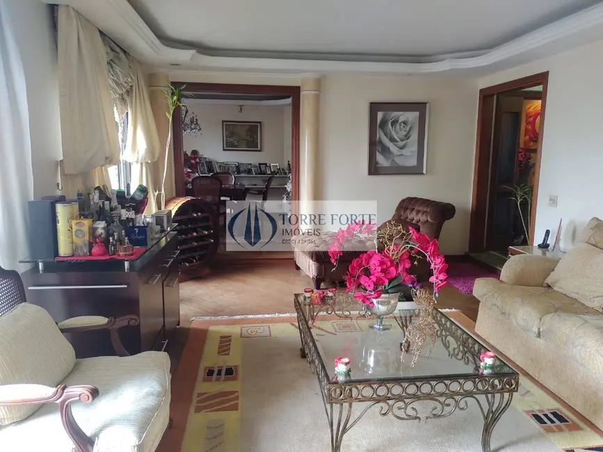 Apartamento com 4 quartos à venda, 188m2 em Vila Santo Estevão, São Paulo - SP - imagem 1 Foto 1 de Apartamento com 4 quartos à venda, 188m2 em Vila Santo Estevão, São Paulo - SP