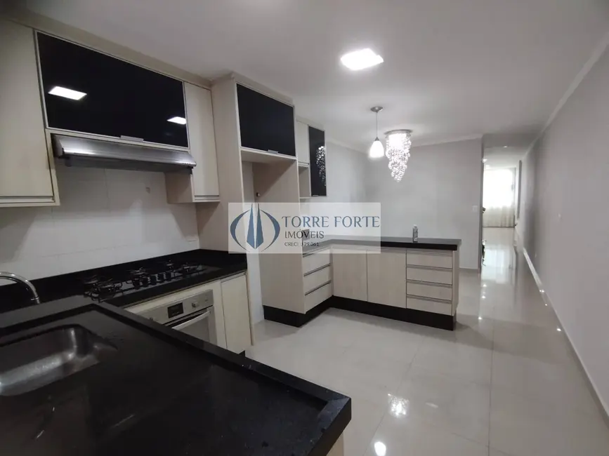 Foto 2 de Casa com 3 quartos à venda, 143m2 em Vila Guarani(Zona Leste), São Paulo - SP