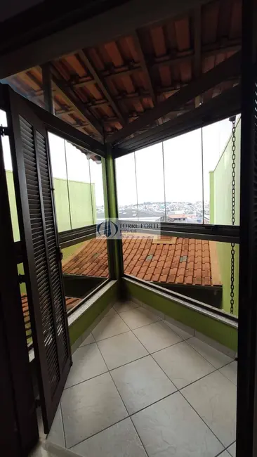 Sobrado com 4 quartos à venda, 270m2 em Jardim Ângela (Zona Leste), São Paulo - SP - imagem 9 Foto 9 de Sobrado com 4 quartos à venda, 270m2 em Jardim Ângela (Zona Leste), São Paulo - SP