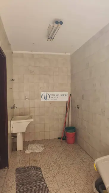 Foto 8 de Casa com 3 quartos à venda, 184m2 em Vila Nhocune, São Paulo - SP