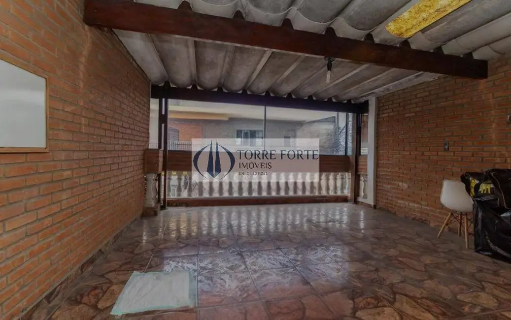 Foto 6 de Casa com 4 quartos à venda, 145m2 em Vila Carmosina, São Paulo - SP