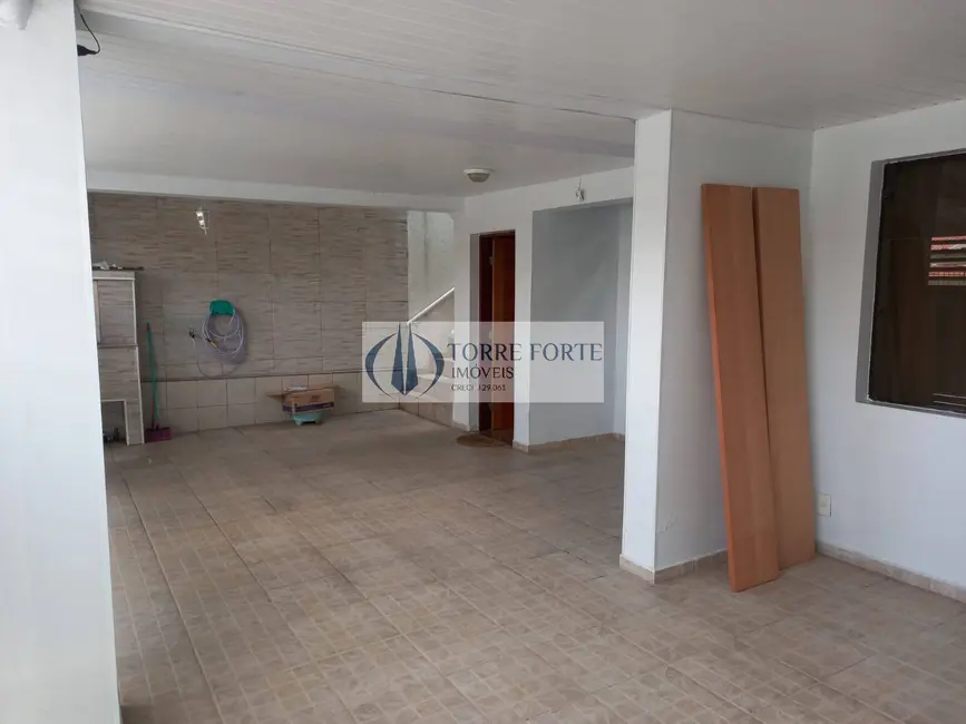 Sobrado com 4 quartos à venda, 240m2 em Jardim do Estádio, Santo Andre - SP - imagem 3 Foto 3 de Sobrado com 4 quartos à venda, 240m2 em Jardim do Estádio, Santo Andre - SP