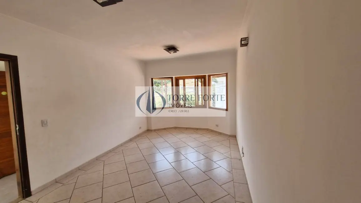 Foto 2 de Casa com 2 quartos à venda, 250m2 em Jardim Rio das Pedras, Cotia - SP