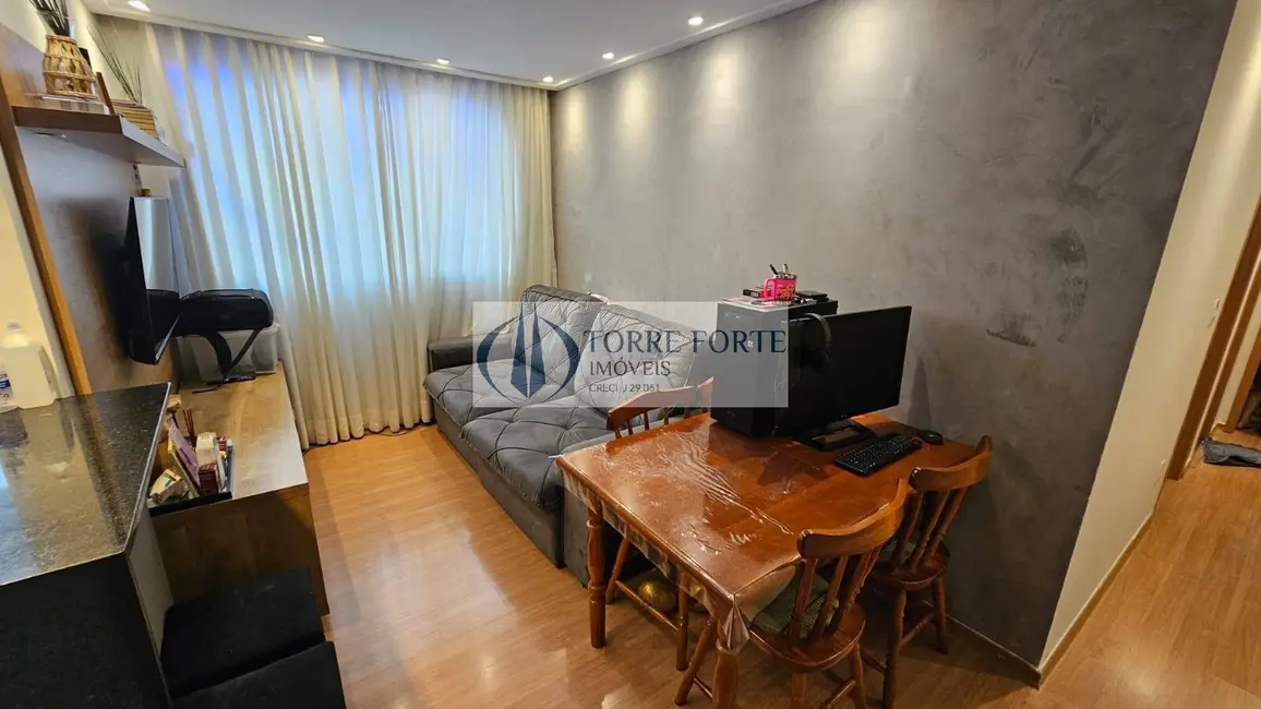 Foto 1 de Apartamento com 2 quartos à venda, 45m2 em Parque São Vicente, Maua - SP