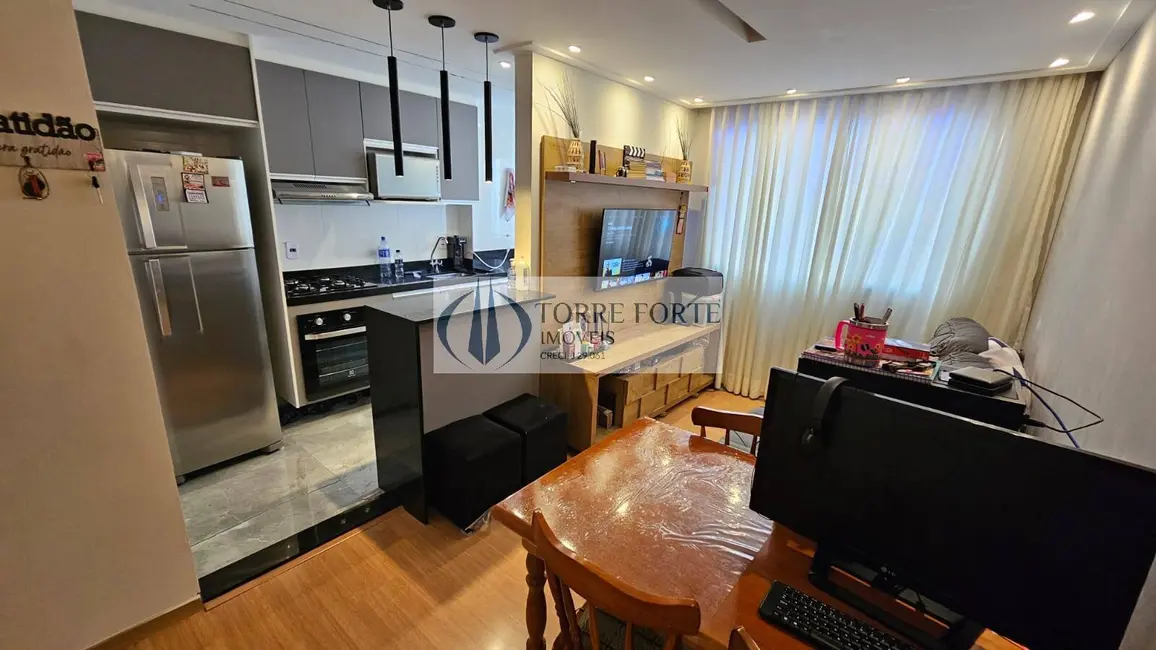 Foto 3 de Apartamento com 2 quartos à venda, 45m2 em Parque São Vicente, Maua - SP