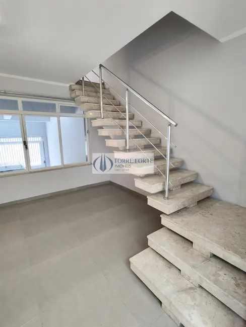 Foto 2 de Casa com 5 quartos à venda, 230m2 em Vila Mafra, São Paulo - SP