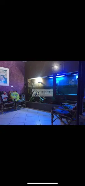 Foto 3 de Casa com 3 quartos à venda, 350m2 em Taboão, Diadema - SP