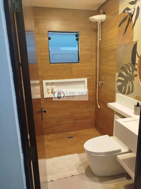 Sobrado com 3 quartos à venda, 200m2 em Parque Oratório, Santo Andre - SP - imagem 2 Foto 2 de Sobrado com 3 quartos à venda, 200m2 em Parque Oratório, Santo Andre - SP