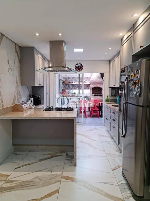 Foto 1 de Sobrado com 3 quartos à venda, 200m2 em Parque Oratório, Santo Andre - SP