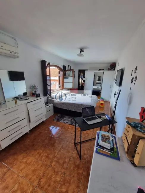 Casa com 3 quartos à venda, 250m2 em Jardim do Colégio (Zona Norte), São Paulo - SP - imagem 8 Foto 8 de Casa com 3 quartos à venda, 250m2 em Jardim do Colégio (Zona Norte), São Paulo - SP