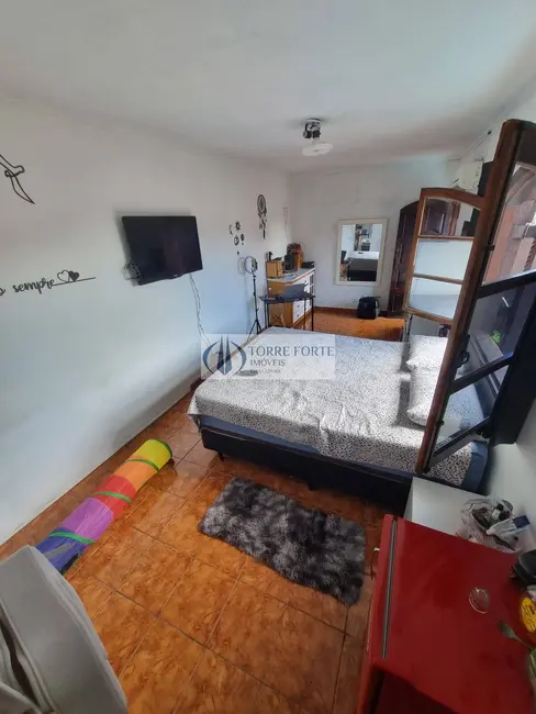 Casa com 3 quartos à venda, 250m2 em Jardim do Colégio (Zona Norte), São Paulo - SP - imagem 6 Foto 6 de Casa com 3 quartos à venda, 250m2 em Jardim do Colégio (Zona Norte), São Paulo - SP