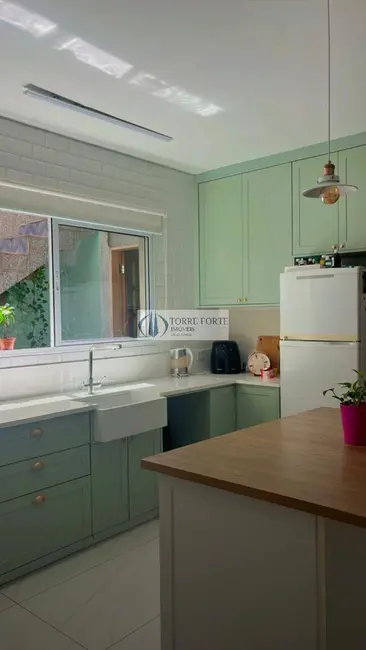 Casa com 2 quartos à venda, 230m2 em Jardim Daysy, São Paulo - SP - imagem 3 Foto 3 de Casa com 2 quartos à venda, 230m2 em Jardim Daysy, São Paulo - SP