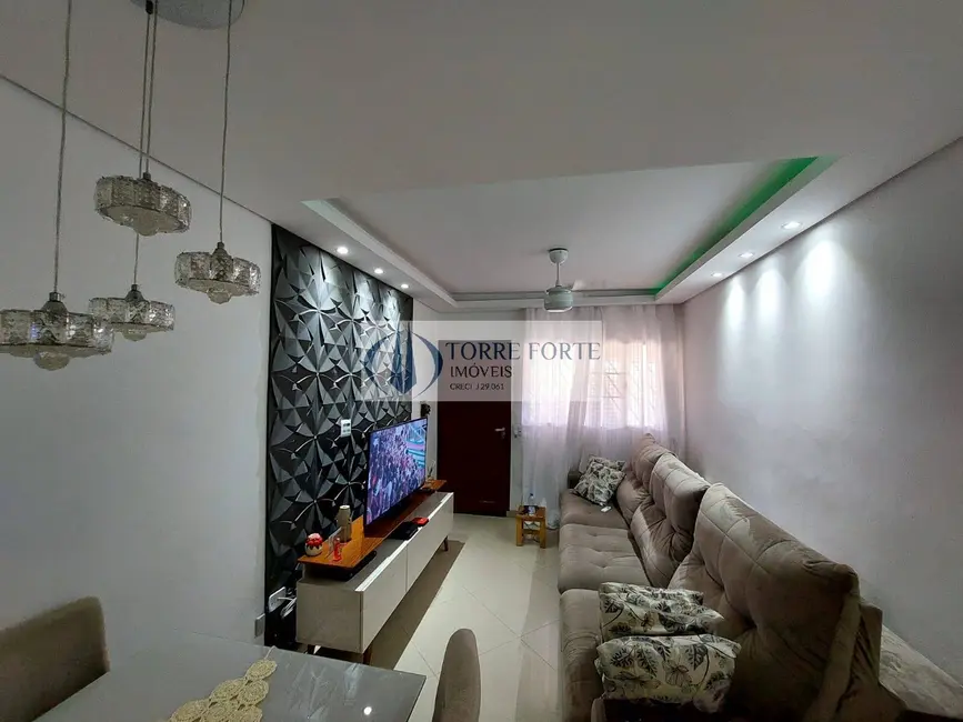 Casa com 2 quartos à venda, 70m2 em Vila Ré, São Paulo - SP - imagem 3 Foto 3 de Casa com 2 quartos à venda, 70m2 em Vila Ré, São Paulo - SP