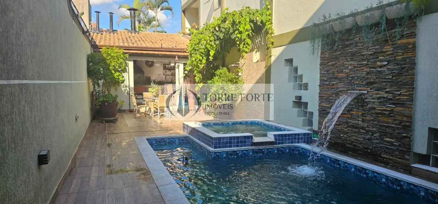 Foto 1 de Sobrado com 4 quartos à venda, 310m2 em Santa Maria, Santo Andre - SP