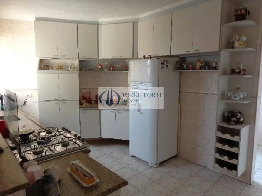 Foto 2 de Casa com 3 quartos à venda, 332m2 em Vila Portuguesa, São Paulo - SP