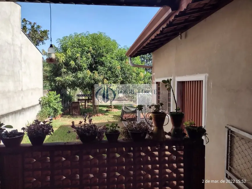 Foto 1 de Casa com 2 quartos à venda, 256m2 em Vila Santa Fé, Pirassununga - SP