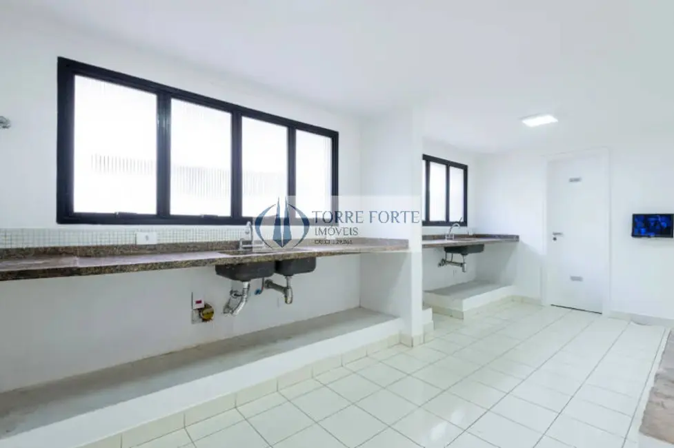 Foto 8 de Apartamento com 3 quartos à venda, 240m2 em Real Parque, São Paulo - SP