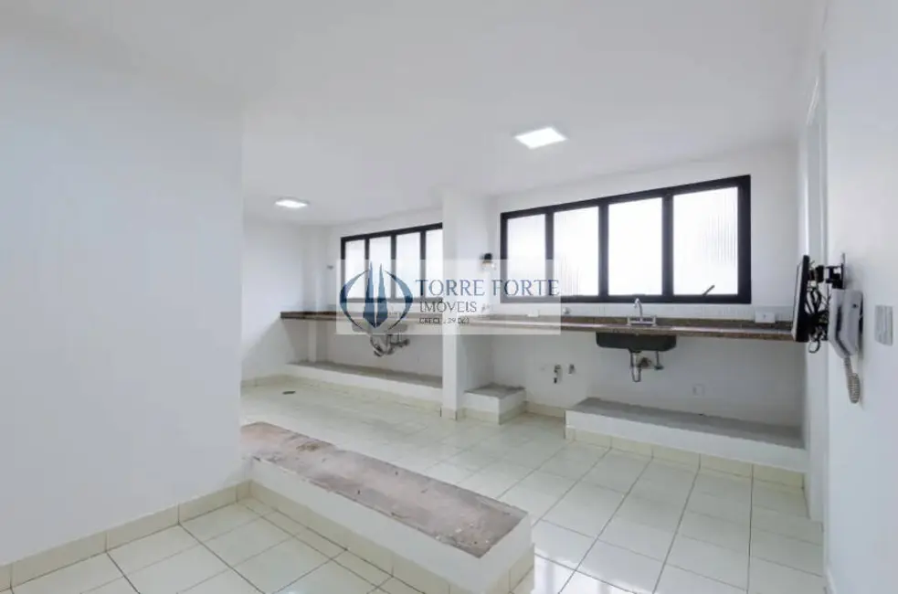 Foto 6 de Apartamento com 3 quartos à venda, 240m2 em Real Parque, São Paulo - SP