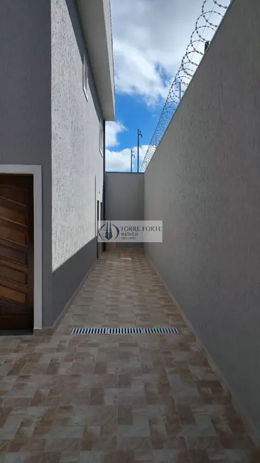 Foto 3 de Casa com 2 quartos à venda, 65m2 em Parque Guaianazes, São Paulo - SP