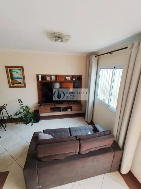 Casa com 2 quartos à venda, 60m2 em Jardim Ponte Rasa, São Paulo - SP - imagem 1 Foto 1 de Casa com 2 quartos à venda, 60m2 em Jardim Ponte Rasa, São Paulo - SP
