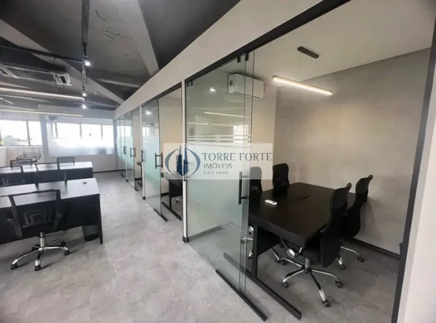 Sala Comercial para alugar, 130m2 em Mirandópolis, São Paulo - SP - imagem 3 Foto 3 de Sala Comercial para alugar, 130m2 em Mirandópolis, São Paulo - SP