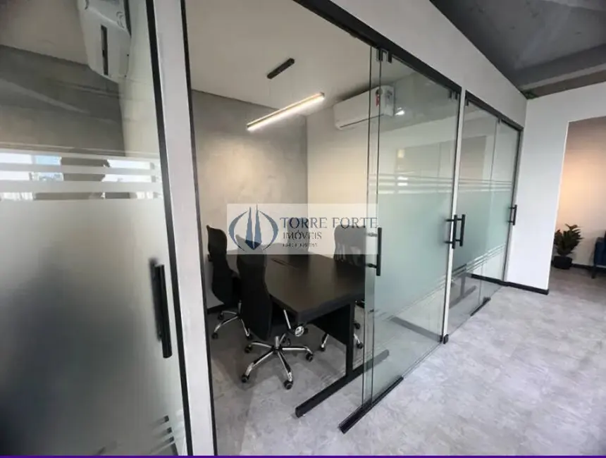 Sala Comercial para alugar, 130m2 em Mirandópolis, São Paulo - SP - imagem 5 Foto 5 de Sala Comercial para alugar, 130m2 em Mirandópolis, São Paulo - SP