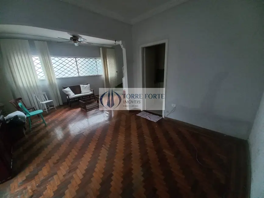 Casa com 2 quartos à venda, 160m2 em Cambuci, São Paulo - SP - imagem 3 Foto 3 de Casa com 2 quartos à venda, 160m2 em Cambuci, São Paulo - SP